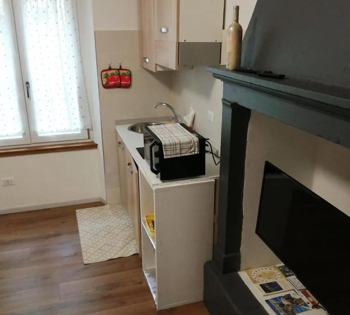 L'Etrange Rendez-Vous Tome 2 Apartment Carona